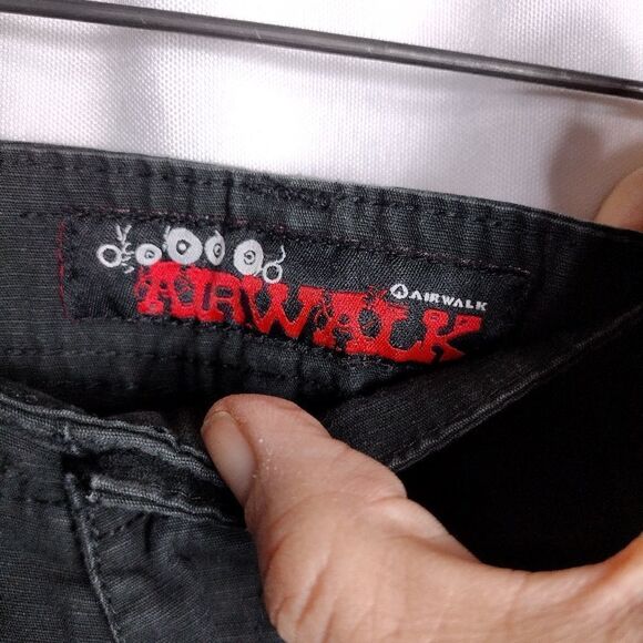 Airwalk shorts  - Picture 3 of 6